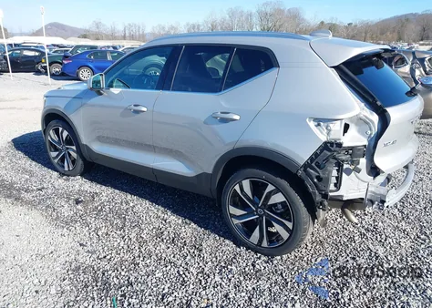 2023 Volvo Xc40 B5 Ultimate Bright Theme из США, поврежденный, VIN YV4L12UA9P2066115